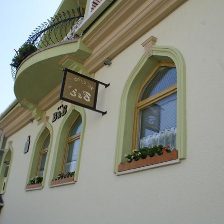 Bianco Apartment Sopron Ngoại thất bức ảnh