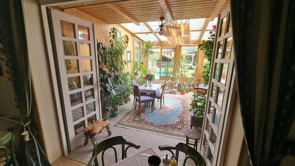 Bianco Apartment Sopron Ngoại thất bức ảnh