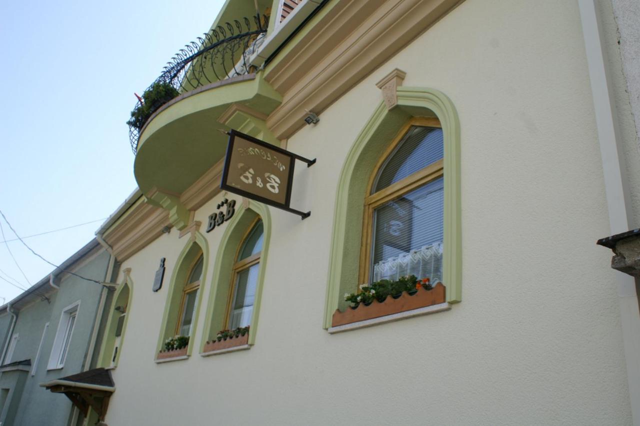 Bianco Apartment Sopron Ngoại thất bức ảnh