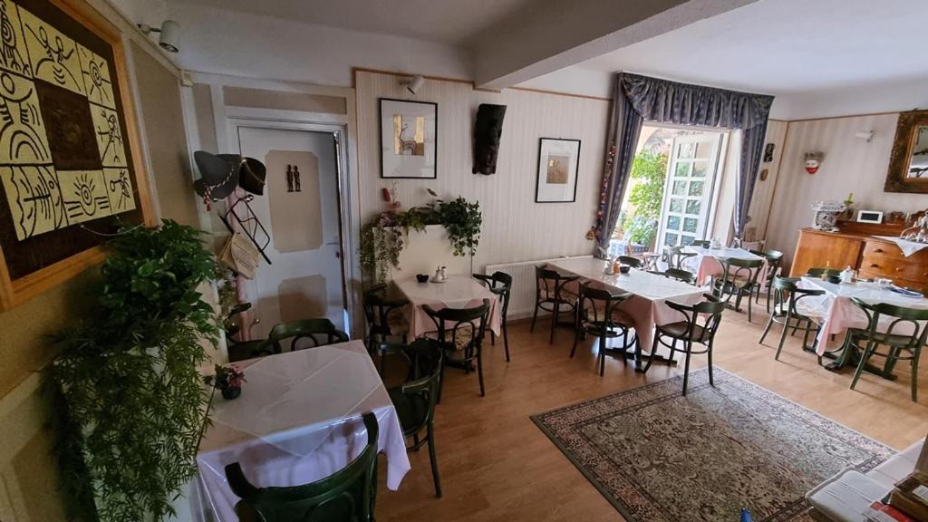 Bianco Apartment Sopron Ngoại thất bức ảnh