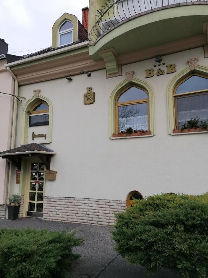 Bianco Apartment Sopron Ngoại thất bức ảnh